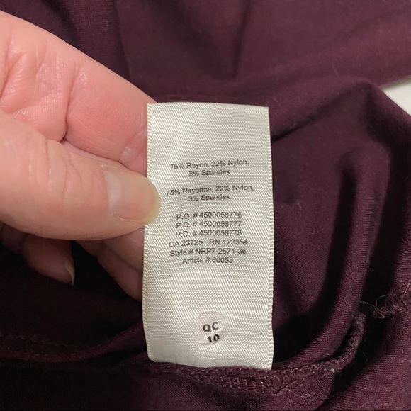 Aritzia Wilfred Cropped Wrap Front Long Sleeve Top Maroon size Small - Picture 6 of 9